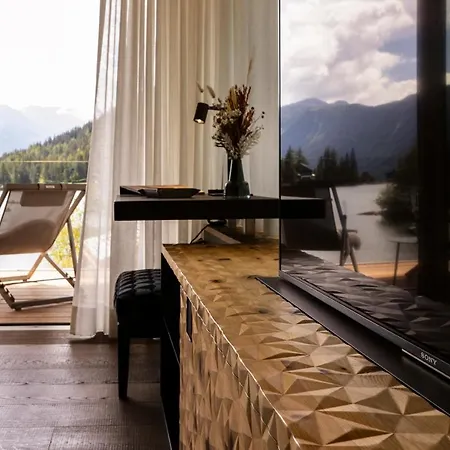 Au Club Alpin Otel 5*