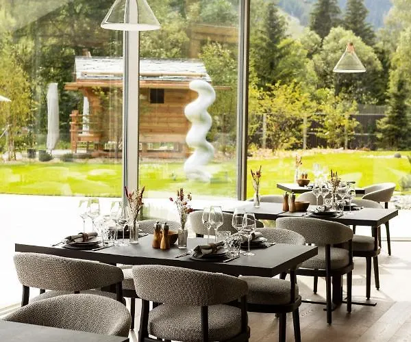 Au Club Alpin Hotel 5*